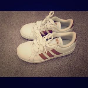 Adidas Rose gold kids shoe